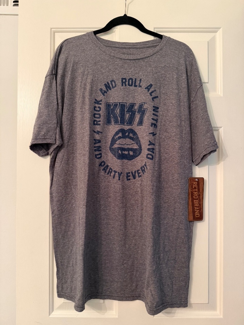 Retro Brand KISS Graphic Tee